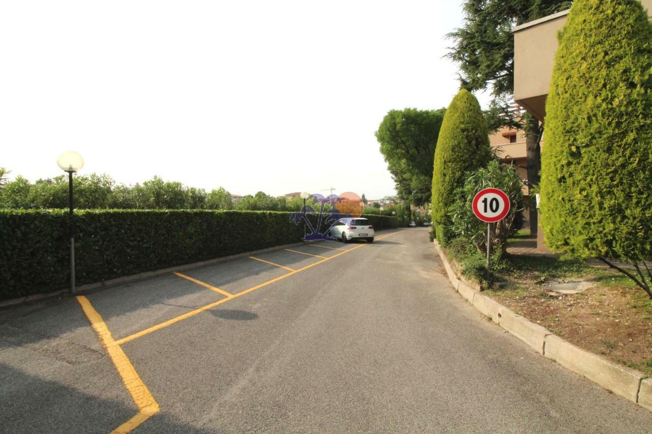 Appartamenti La Madonnina Peschiera del Garda Exterior foto