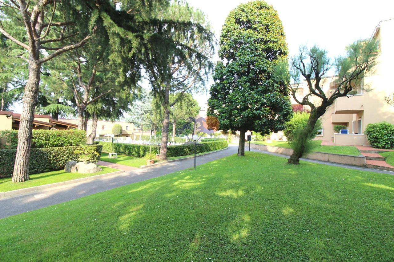 Appartamenti La Madonnina Peschiera del Garda Exterior foto